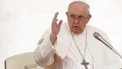 Papst Franziskus mit neuen Details zum Thema Sedisvakanz 