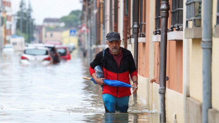 Hatalmas esők sújtották az olasz Emilia Romagna tartományt jelentős károkat okozva