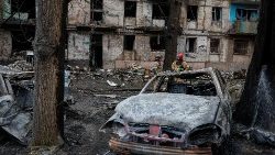 Aftermath of a Russian missile strike, in Kryvyi Rih