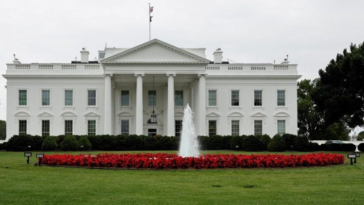 Pohled na Bílý dům ve Washingtonu