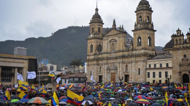 Manifestants contre le gouvernement de Gustavo Petro, à Bogotà, le 19 juillet 2023. 