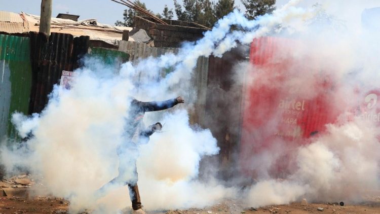 肯尼亚内罗毕的暴力抗议示威活动