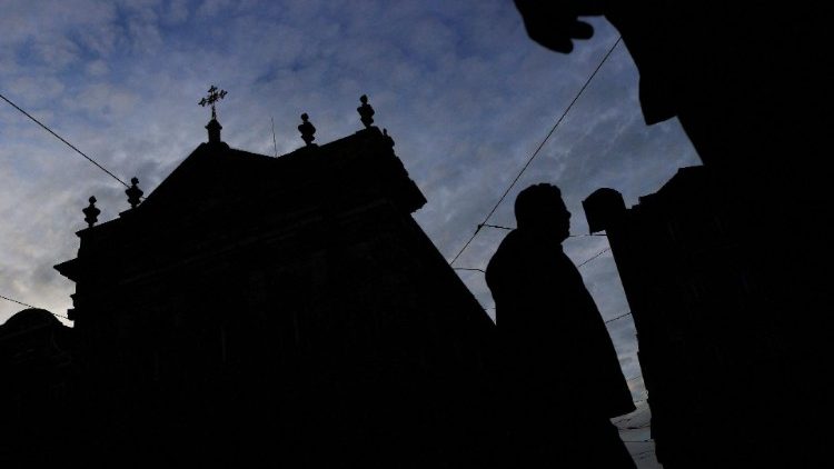 Kelno arkivyskupija informavo apie faktą, kad dvasininkas buvo nuteistas už seksualinį nepilnamečio išnaudojimą 