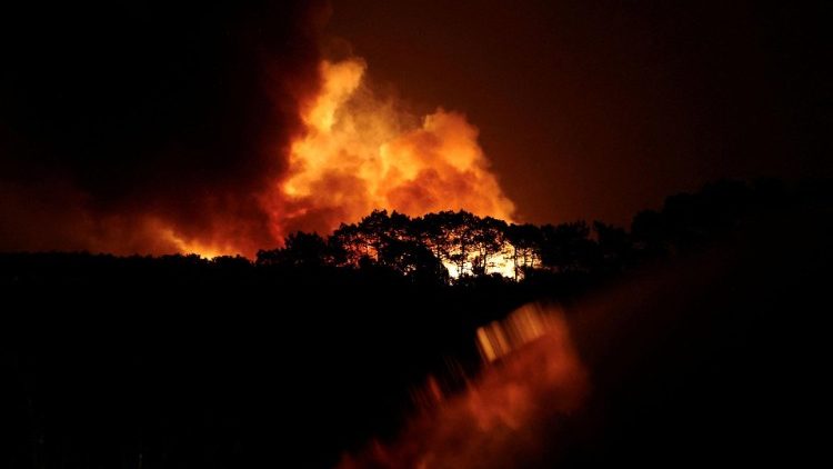 View of a wildfire in Aljezur