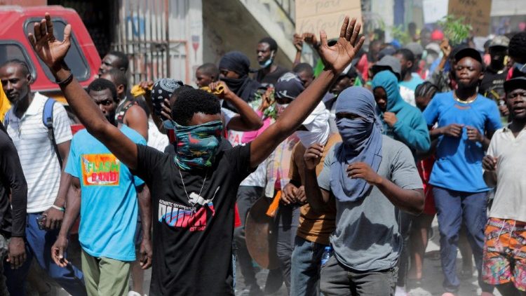 Haitians participate in protest against gang violence
