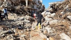 Záchranářské práce po zemětřesení v Libyi 