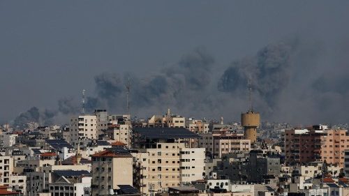 Fighting continues near Gaza