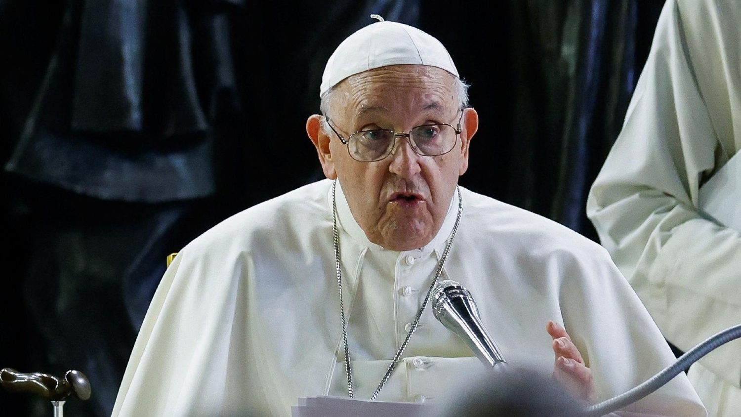 Dialog Paus dengan pemerintah dan para pemimpin spiritual untuk perdamaian
