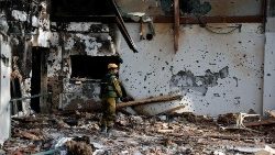 Folgen eines tödlichen Einbruchs von Hamas-Bewaffneten im Kibbuz Beeri