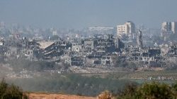 इस्राएली एवं फिलीस्तीनी संघर्ष के बीच उत्तरी गाज़ा में बमबारी के बाद, तस्वीरः 08.11.2023 