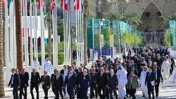 Klimatická konference COP28 byla oficiálně zahájena 30. listopadu