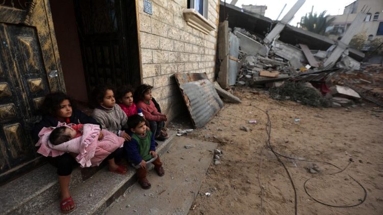 палестински деца сред разрушенията на войната, 17.12.2023