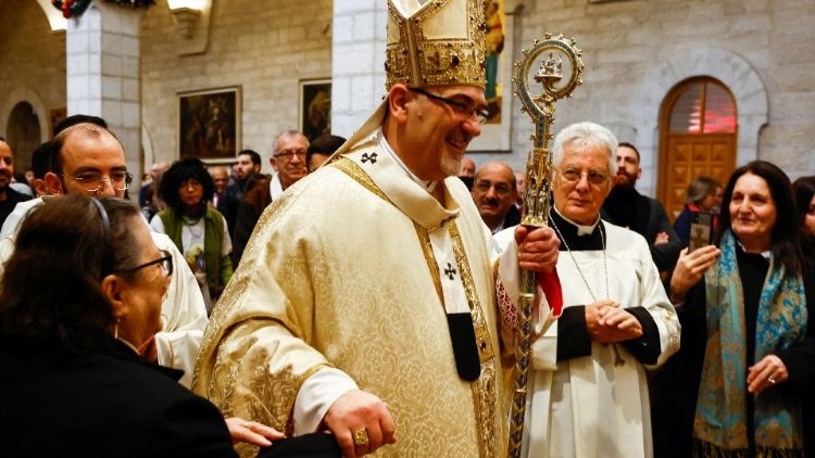 Die Christmette mit dem Patriarchen fand in der Geburtskirche statt