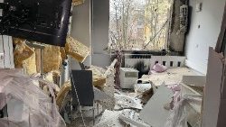 Пологовий будинок у Дніпрі, зруйнований обстрілами