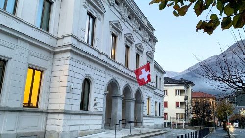 Schweiz: Untersuchung gegen Bischöfe verzögert sich