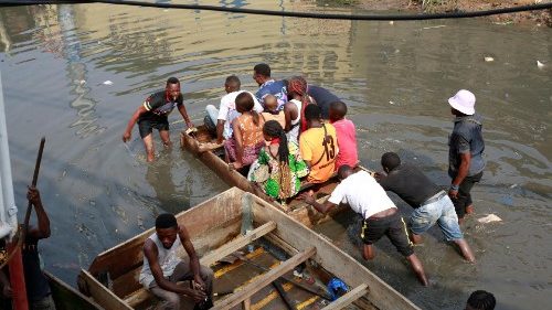 Crue et inondations en RDC: urgence humanitaire à Mbandaka