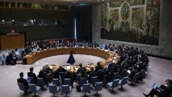 न्यूयॉर्क में गाजा में तत्काल मानवीय युद्धविराम की मांग के लिए संयुक्त राष्ट्र सुरक्षा परिषद के प्रस्ताव पर मतदान