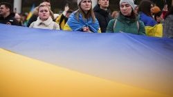 Manifestace na podporu Ukrajiny v sobotu 24. února proběhly v řadě evropských měst