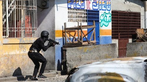 Polizisten in Port-au-Prince