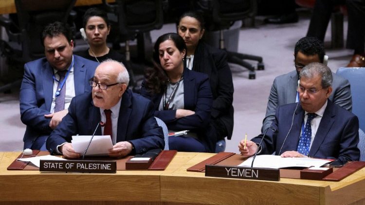 
                    Gaza: ONU aprova resolução para um cessar-fogo
                