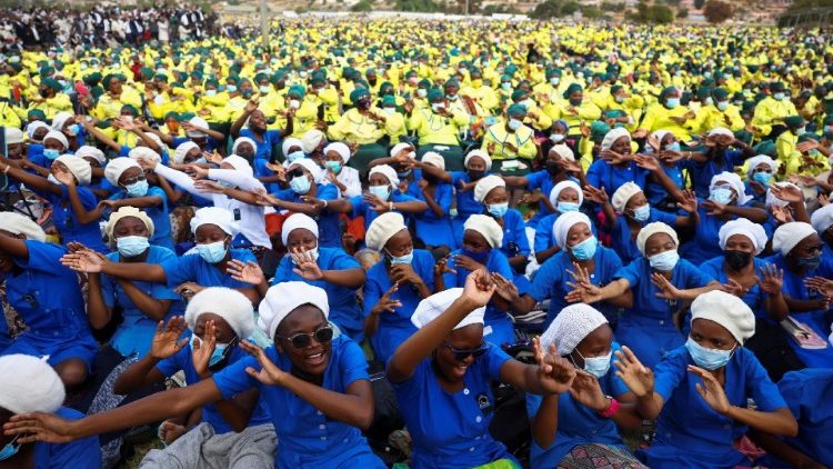 Members of the Zion Christian Church at the Easter celebration in Moria SA, where 45 Botswana pilgrims were headed