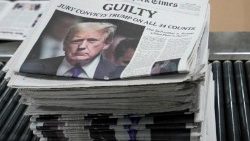 La notizia della colpevolezza di Trump subito sui giornali americani