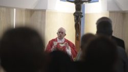 Папа падчас ранішняй св. Імшы ў капліцы сваёй рэзідэнцыі