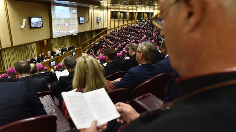 Una seduta del Sinodo dei vescovi (archivio)