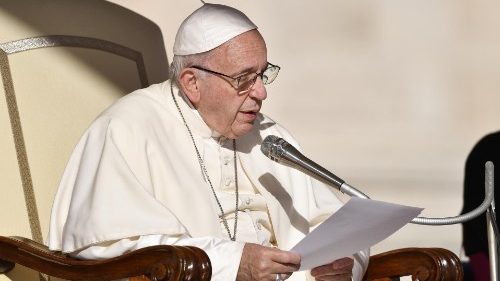 Popiežiaus katechezė apie Dievo įsakymą „Nesvetimauk!“