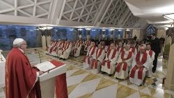 Папа падчас св. Імшы ў капліцы Дому св. Марты