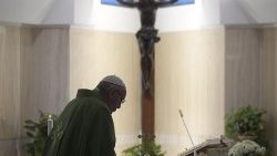 Santa Marta: Papst bei der Frühmesse in der Kapelle seiner Residenz