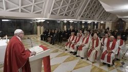 Le Pape lors de la messe dans la chapelle de la Maison Sainte-Marthe au Vatican, vendredi 30 novembre 2018