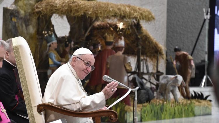 Papež Frančišek je imel zadnjo sredo pred božičem katehezo o Božjih presenečenjih.