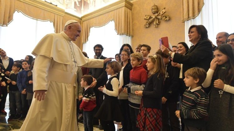 Pope Francis and children of Azione Cattolica Ragazzi (ACR).