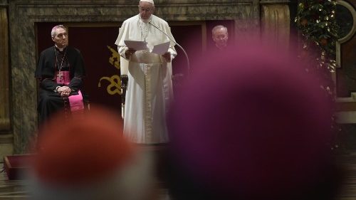 Papst an Kurie: Schwerwiegende Skandale in der Kirche, aber das Licht wird obsiegen