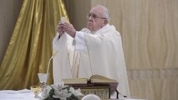 Papst Franziskus bei der Frühmesse im vatikanischen Gästehaus Santa Marta an diesem Dienstag