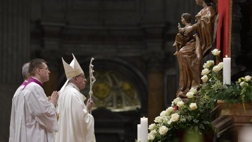Папа: посвятившие себя Богу умеют надеяться