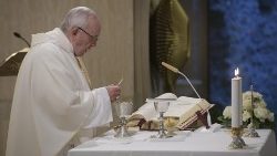 Le Pape François célébrant la messe, le 18 février 2019 