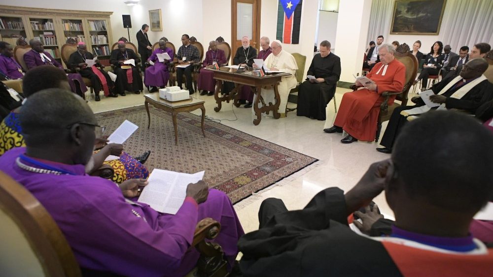 Snímka z duchovného stretnutia autorít Južného Sudánu vo Vatikáne (4. apr. 2019)