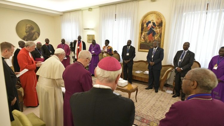 Påven Franciskus till Demokratiska republiken Kongo och Sydsudan 2-7 juli 2022. Foto från andlig reträtt i Vatikanen med Sydsudans ledare 2019.