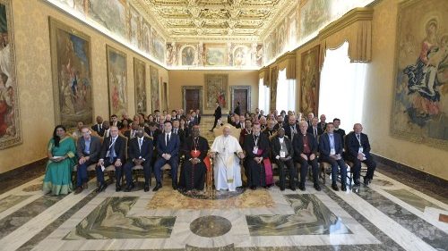 Papst fordert Umdenken in der Wirtschaft