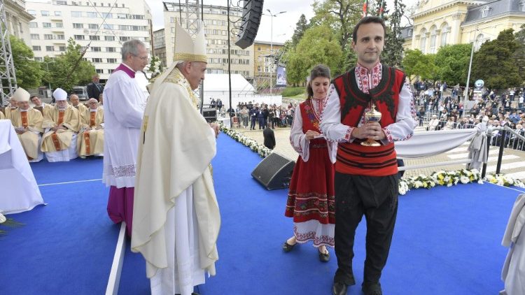 Pope Francis celebrates Mass in Prince Alexander I Square in Sofia, Bulgaria, May 5, 2019. 