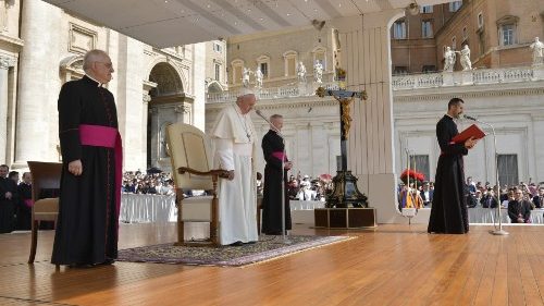 El Papa invita a orar “un minuto por la paz” y a celebrar Pentecostés