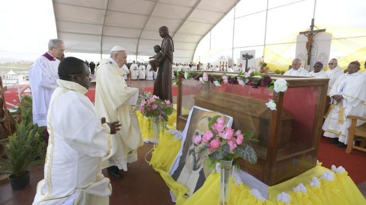 Baba Mtakatifu Francisko amemteua Kardinali Michael Czerny, kumwakilisha katika kilele cha Maadhimisho ya Jubilei ya Miaka 140 ya Uinjilishaji nchini Congo. 