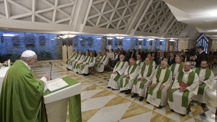 El Papa Francisco celebra la Misa matutina en la Capilla de la Casa de Santa Marta