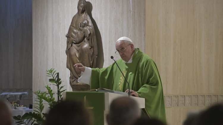 Papa Francisco celebra Missa na Casa Santa Marta