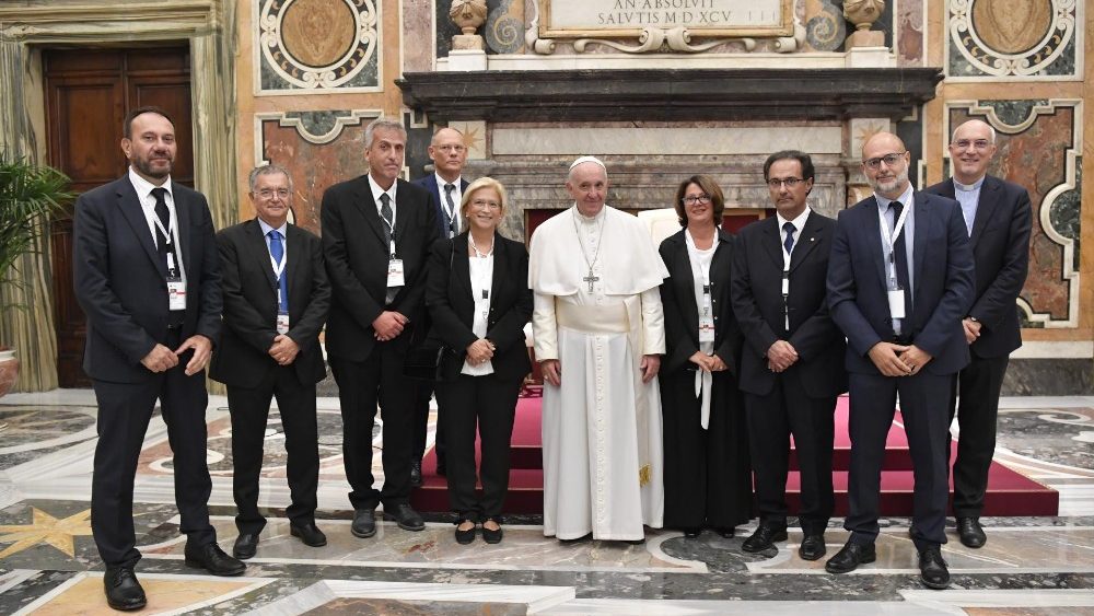 El Papa, con los periodistas católicos italianos