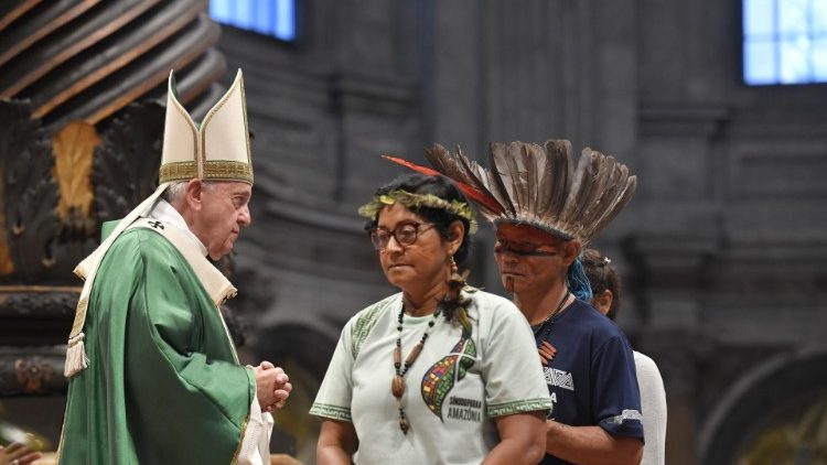 Papa Franjo na misi prigodom otvaranja Biskupske sinode za Amazoniju