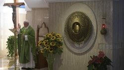 Papa Francesco alla Messa mattutina a Casa Santa Marta