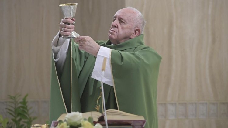 El Santo Padre celebra la Misa matutina en la Capilla de la Casa de Santa Marta
